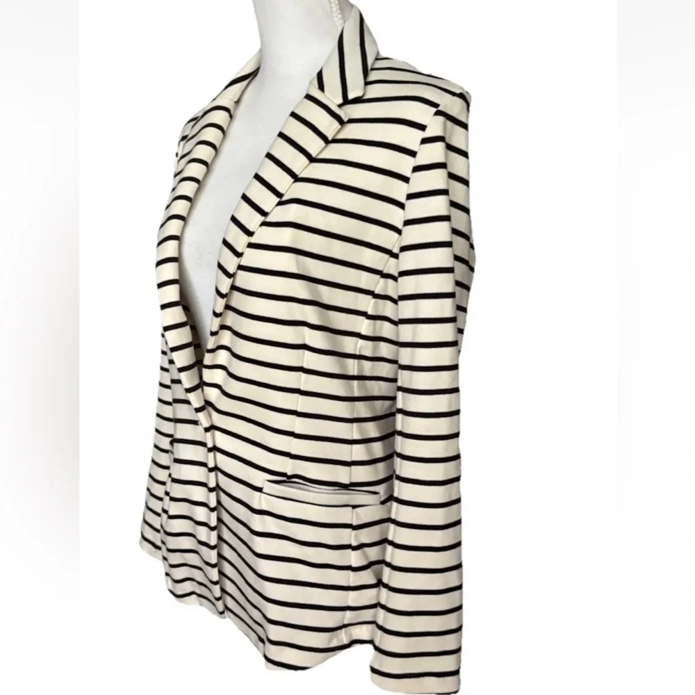 Old Navy Women's Long Sleeve Stripe Blazer Jacket Size M Stretch Nautical Preppy